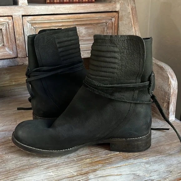 🖤 Free People Cambridge Black Leather Wrap Up Boots Size 38 - Picture 4 of 9